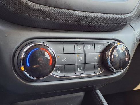 Used 2022 Chevrolet TrailBlazer LT FWD image 7