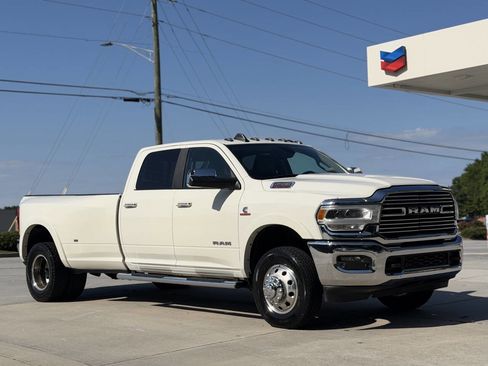 Used 2022 RAM 3500 Laramie AWD/4WD image 3