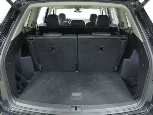 Used 2025 Volkswagen Atlas SE FWD image 35