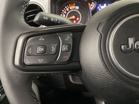 Used 2025 Jeep Wrangler Sport S AWD/4WD image 20