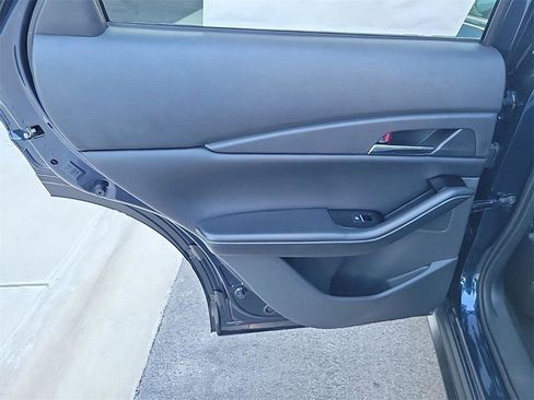 Certified 2025 MAZDA CX-30 AWD 2.5 S w/ Preferred Package image 14
