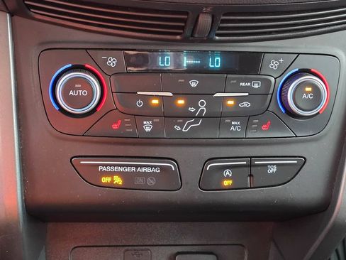 Used 2019 Ford Escape SE AWD/4WD image 18