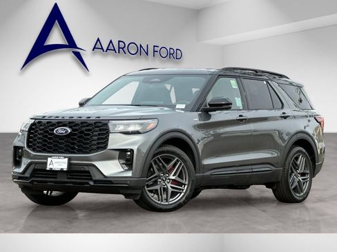 New 2026 Ford Explorer ST-Line w/ ST-Line Street Pack RWD image 2