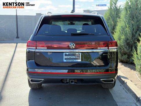 Used 2025 Volkswagen Atlas SE AWD/4WD image 7