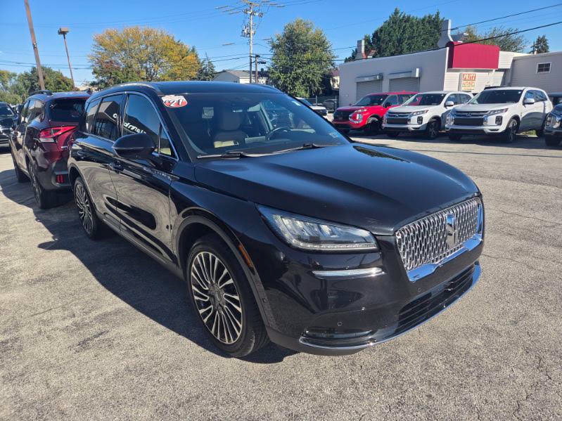 Used 2021 Lincoln Corsair Reserve w/ Equipment Group 201A AWD/4WD image 3