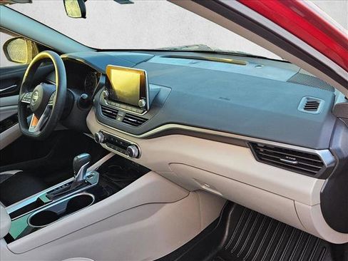 Used 2021 Nissan Altima 2.5 SV image 24