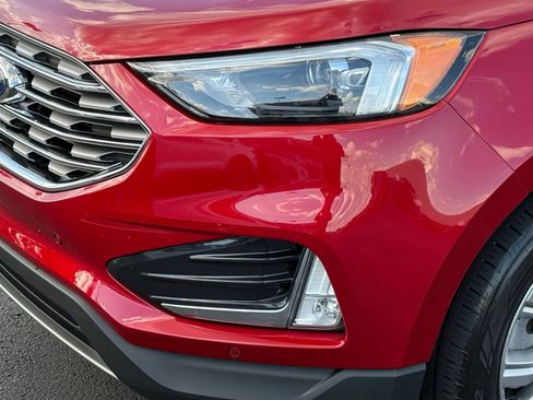 Used 2023 Ford Edge Titanium w/ Class II Trailer Tow Package AWD/4WD image 10