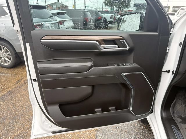 Used 2024 Chevrolet Silverado 1500 LT RWD image 24