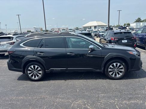 Certified 2023 Subaru Outback Touring AWD/4WD image 2