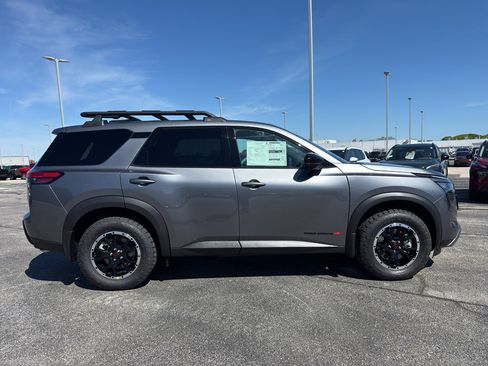 New 2026 Nissan Pathfinder Rock Creek AWD/4WD image 4