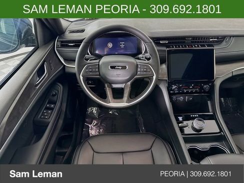 New 2025 Jeep Grand Cherokee Limited image 23