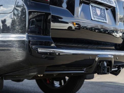 Used 2021 Toyota 4Runner Limited image 7