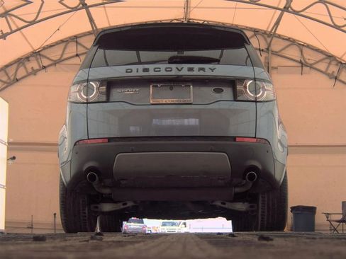 Used 2018 Land Rover Discovery Sport HSE AWD/4WD image 7