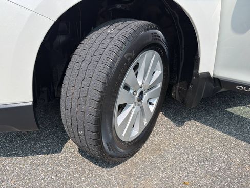 Used 2017 Subaru Outback 2.5i AWD/4WD image 46