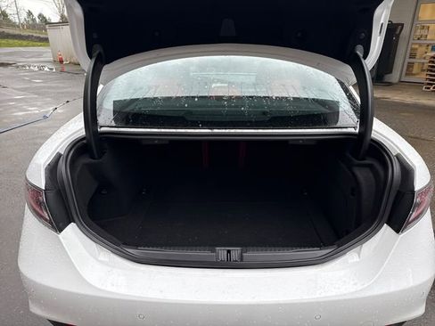 Used 2024 Alfa Romeo Giulia Veloce image 14