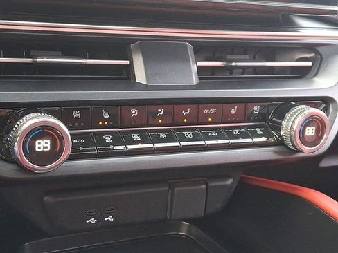 Used 2024 Acura ZDX A-Spec image 17