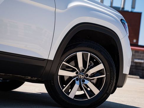Certified 2023 Volkswagen Atlas SE AWD/4WD image 7