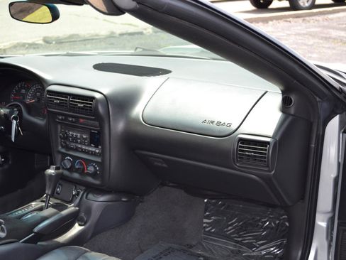 Used 2002 Chevrolet Camaro Z28 w/ SS Performance/Appearance Pkg RWD image 28