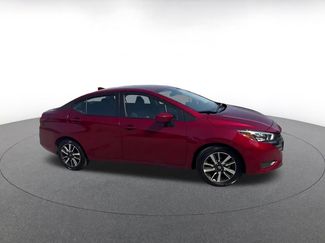 Used 2025 Nissan Versa SV video 2