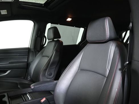 Used 2023 Honda Odyssey Sport image 16
