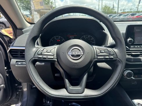 Used 2024 Nissan Altima 2.5 S FWD image 23