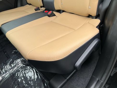Used 2017 Toyota RAV4 Limited w/ Advanced Technology Package FWD image 34