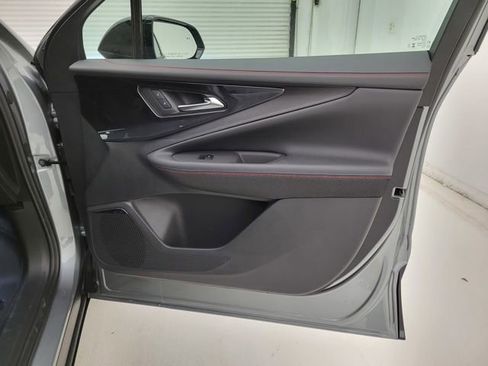 New 2025 Chevrolet Blazer EV RS image 39