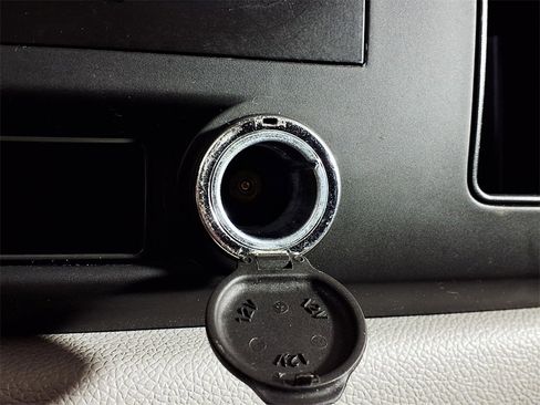 Used 2013 Chevrolet Silverado 1500 LT image 23