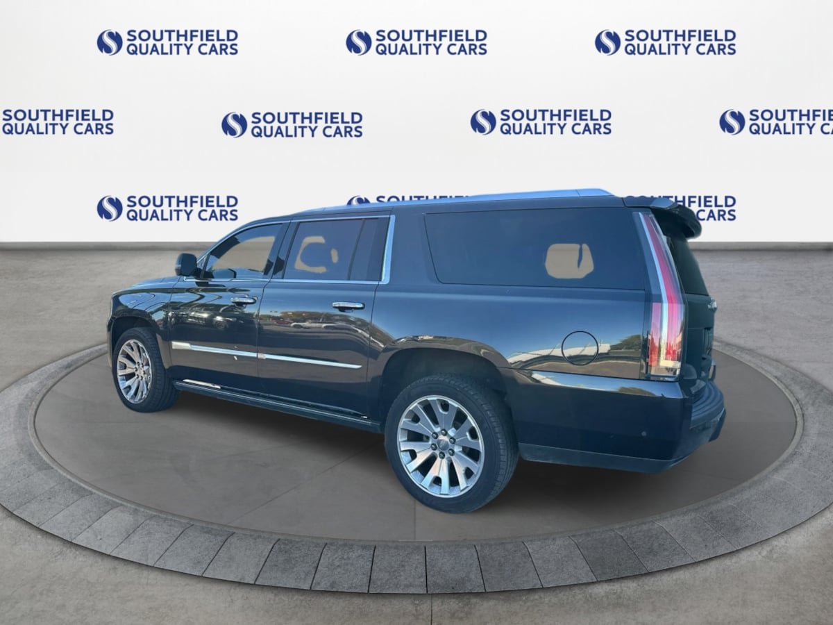 Used 2019 Cadillac Escalade ESV Premium Luxury AWD/4WD image 4