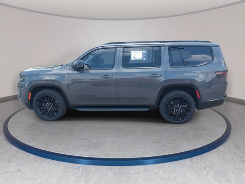 Used 2023 Jeep Wagoneer Series II AWD/4WD image 8