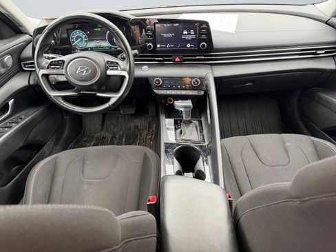 Used 2022 Hyundai Elantra SEL w/ Convenience Package image 12