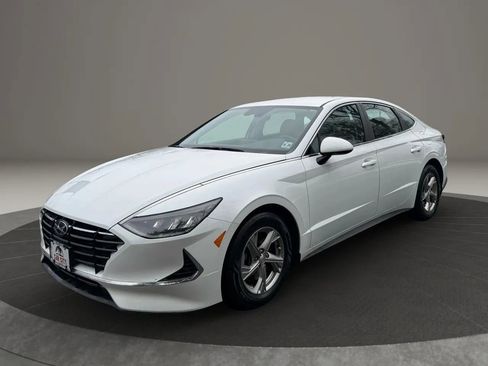 Used 2020 Hyundai Sonata SE w/ Winter Weather Package image 3