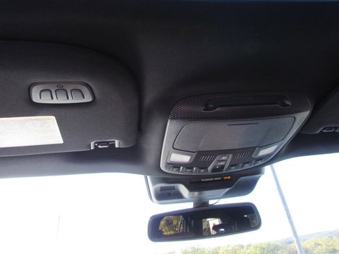 Used 2024 Ford Expedition Max Limited image 18