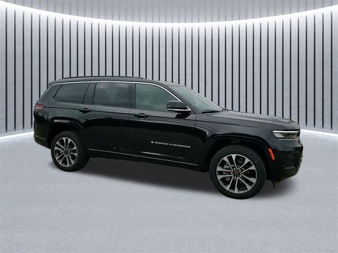 New 2025 Jeep Grand Cherokee L Overland w/ Trailer Tow Package image 3
