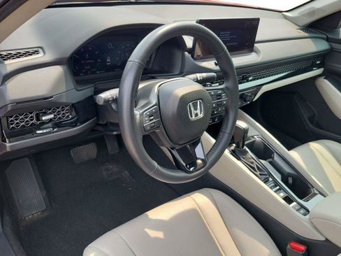 Used 2024 Honda Accord EX-L image 11