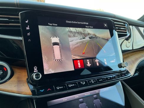 Used 2024 Jeep Grand Wagoneer L Series III image 26