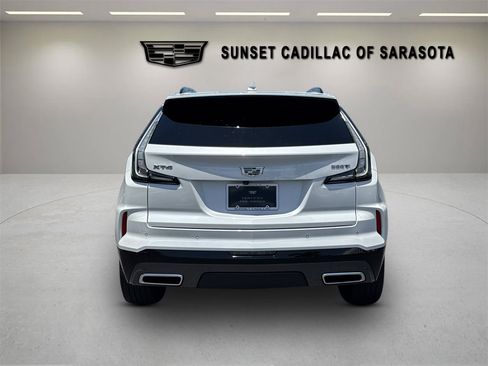 Certified 2025 Cadillac XT4 Sport w/ LPO, Onyx Lite Package FWD image 5