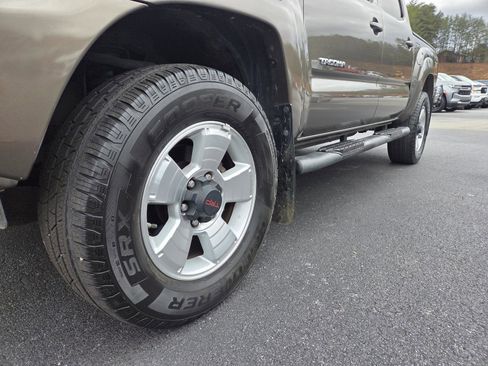 Used 2013 Toyota Tacoma PreRunner image 7