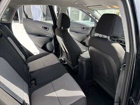 Used 2018 Hyundai Kona SEL FWD image 33
