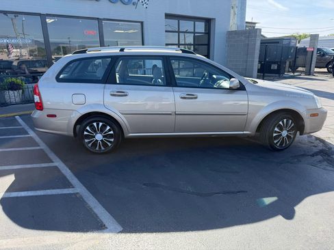 Used 2006 Suzuki Forenza Wagon FWD image 8