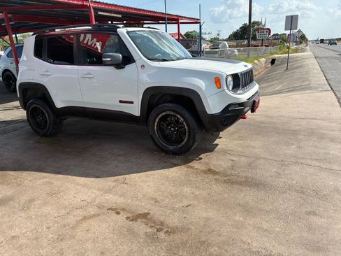 Used 2016 Jeep Renegade Trailhawk AWD/4WD image 1