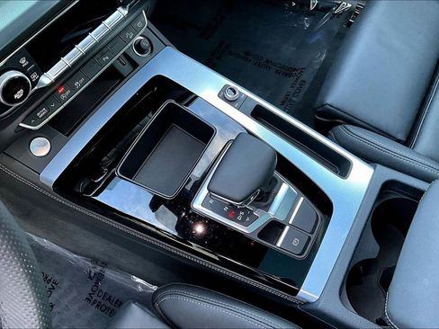 Used 2025 Audi Q5 2.0T Premium Plus image 18