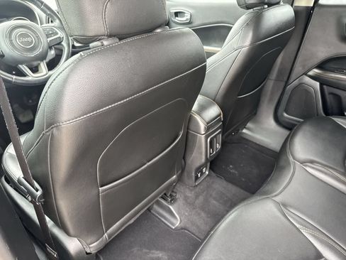 Used 2019 Jeep Compass Limited AWD/4WD image 18