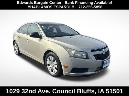Used 2014 Chevrolet Cruze LS FWD image 1