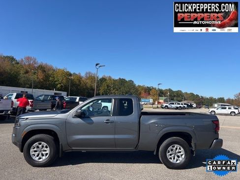 Used 2024 Nissan Frontier SV w/ Technology Package image 3