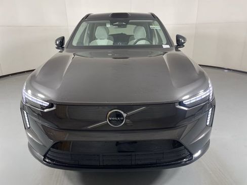 Used 2025 Volvo EX90 Ultra AWD/4WD image 3