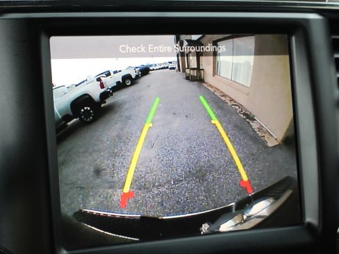 Used 2015 RAM 2500 Laramie AWD/4WD image 18