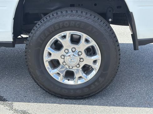 Used 2024 RAM 2500 Laramie AWD/4WD image 37