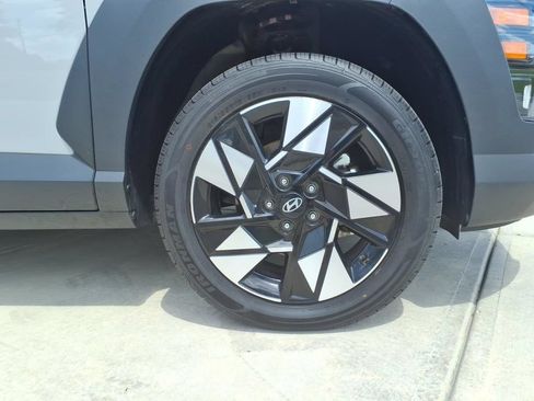 Used 2024 Hyundai Kona SEL AWD/4WD image 9