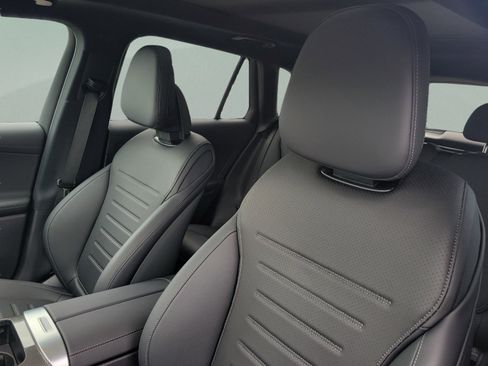 Certified 2026 Mercedes-Benz GLC 300 image 18